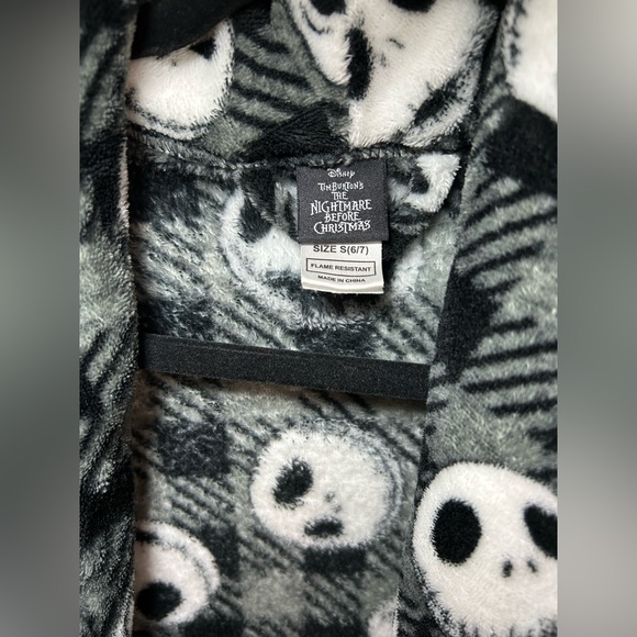 Disney The Nightmare Before Christmas Kids Robe size S (6/7) - Picture 6 of 8